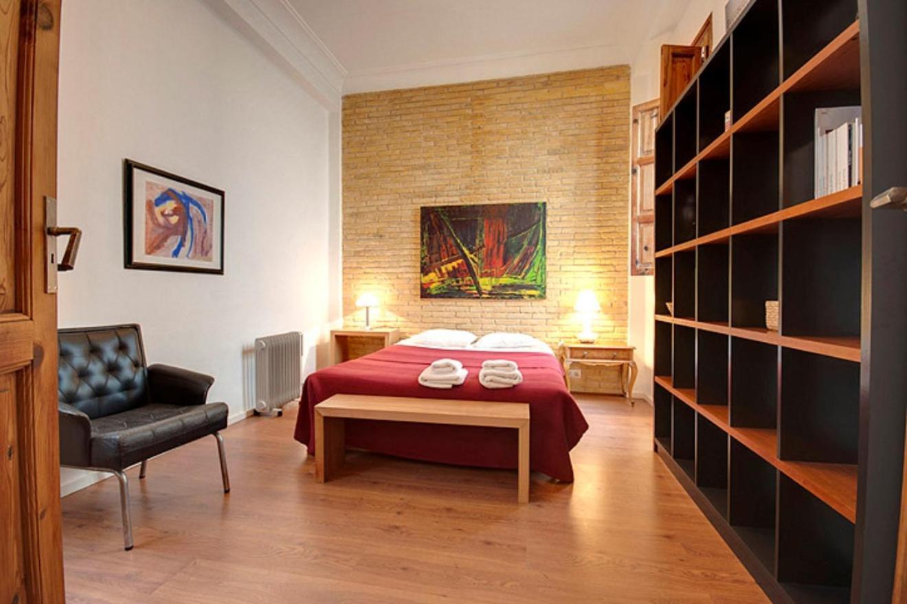 Beds & Breaks Strauss Apartment Valencia Exterior photo